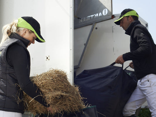 Ask the Vet, Part 4: The importance of steaming hay while travelling